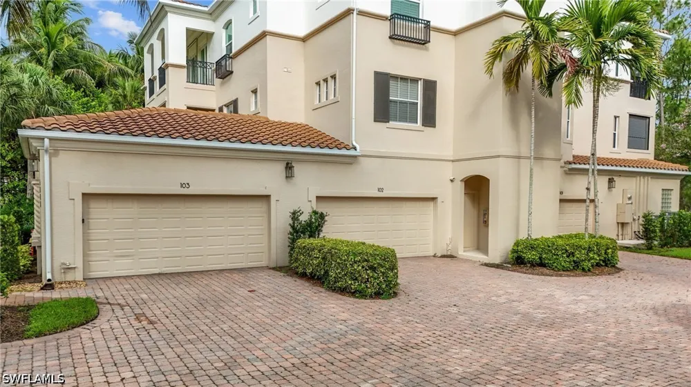Tiburon Boulevard E #102 Naples, FL 34109