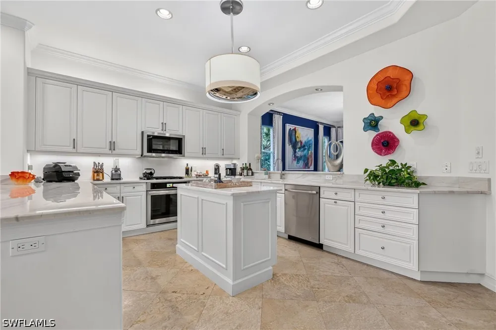 Tiburon Boulevard E #102 Naples, FL 34109