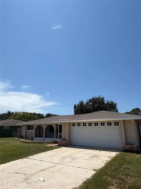 7619 SUMMERTREE LANE
