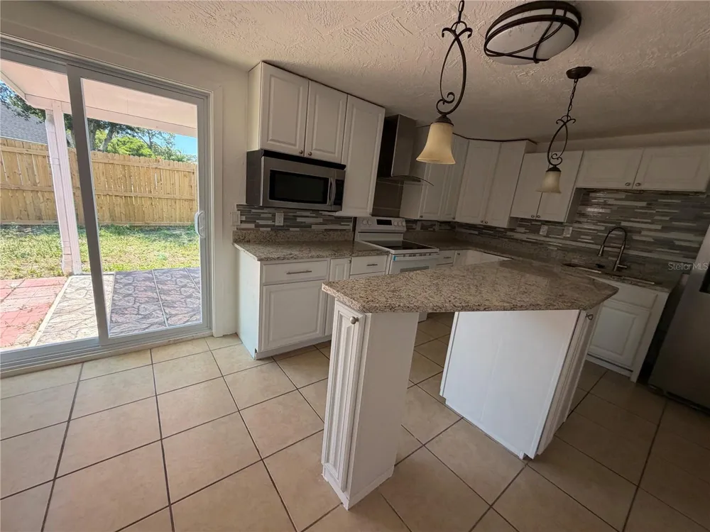 7619 SUMMERTREE LANE New Port Richey, FL 34653
