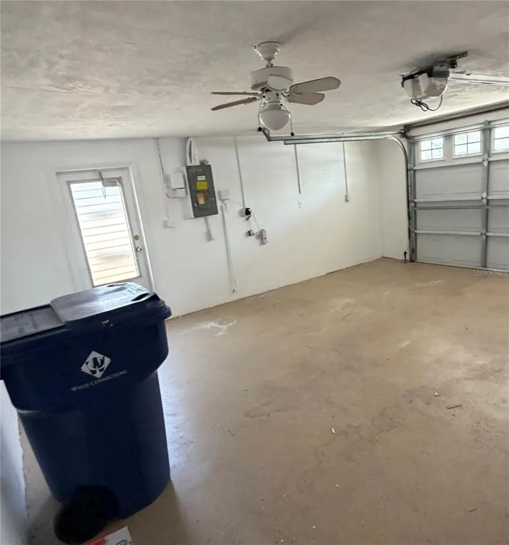 7619 SUMMERTREE LANE New Port Richey, FL 34653
