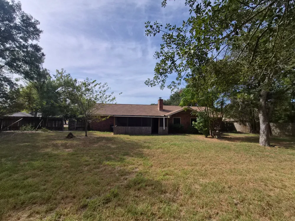 1502 Okelley Road Rockdale, TX 76567