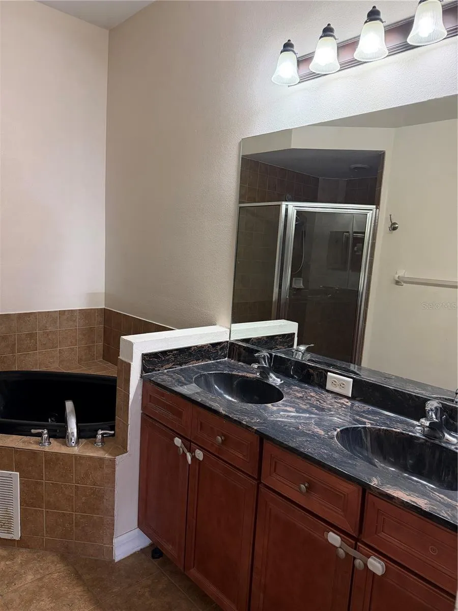 7460 TERRACE RIVER DRIVE Temple Terrace, FL 33637