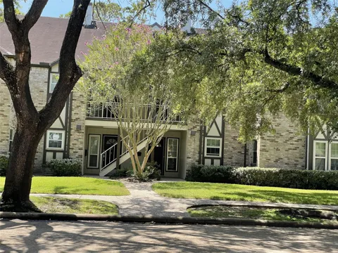 864 Wax Myrtle Lane