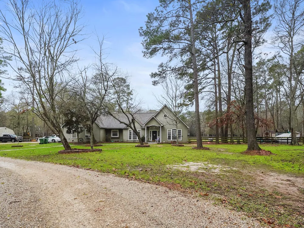 28710 Misty Oaks Drive Huffman, TX 77336