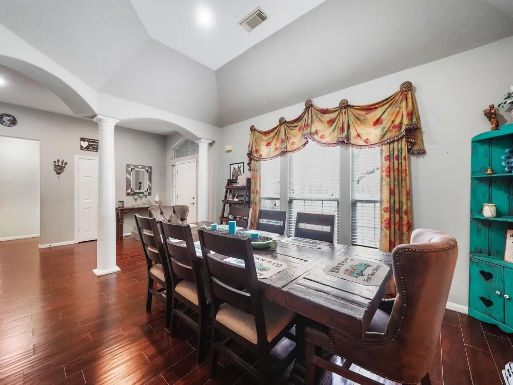28710 Misty Oaks Drive Huffman, TX 77336