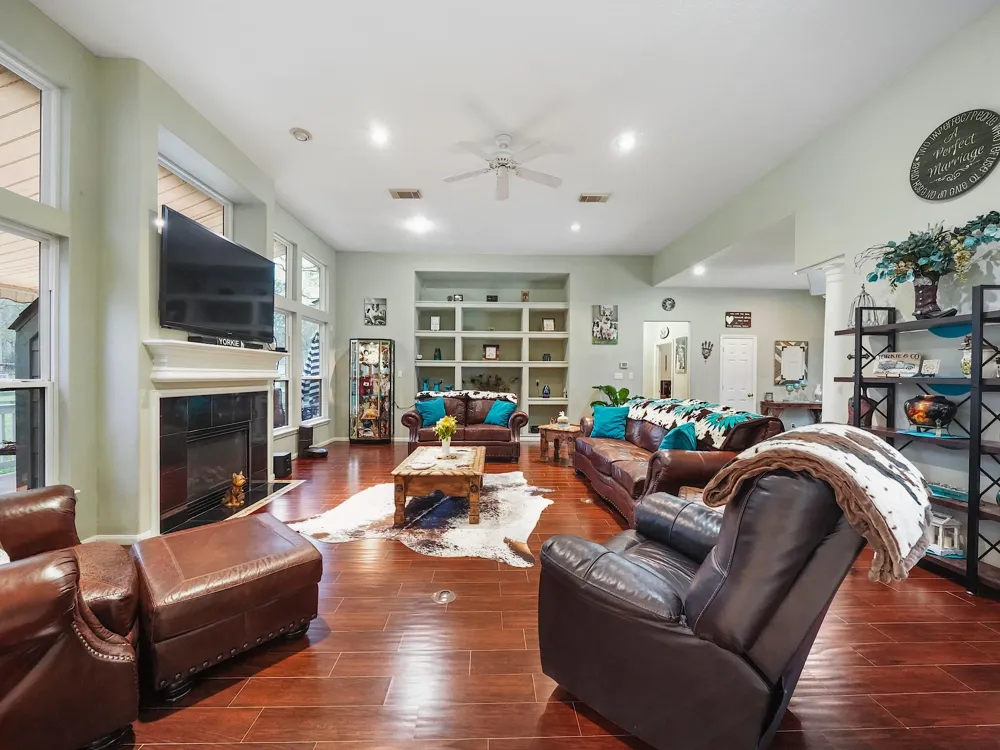 28710 Misty Oaks Drive Huffman, TX 77336