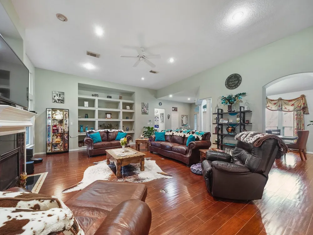 28710 Misty Oaks Drive Huffman, TX 77336