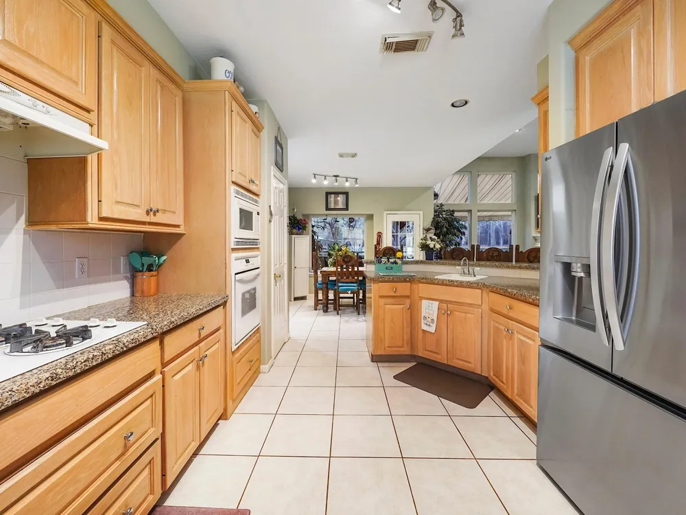 28710 Misty Oaks Drive Huffman, TX 77336