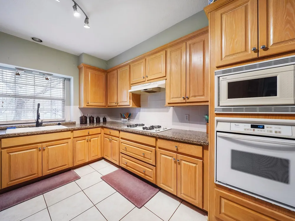 28710 Misty Oaks Drive Huffman, TX 77336