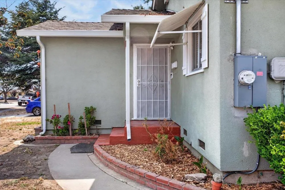 783 Josephine Street Salinas, CA 93905