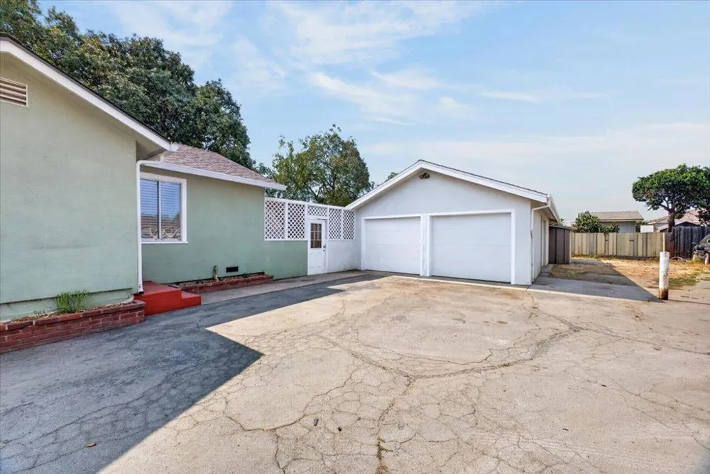 783 Josephine Street Salinas, CA 93905