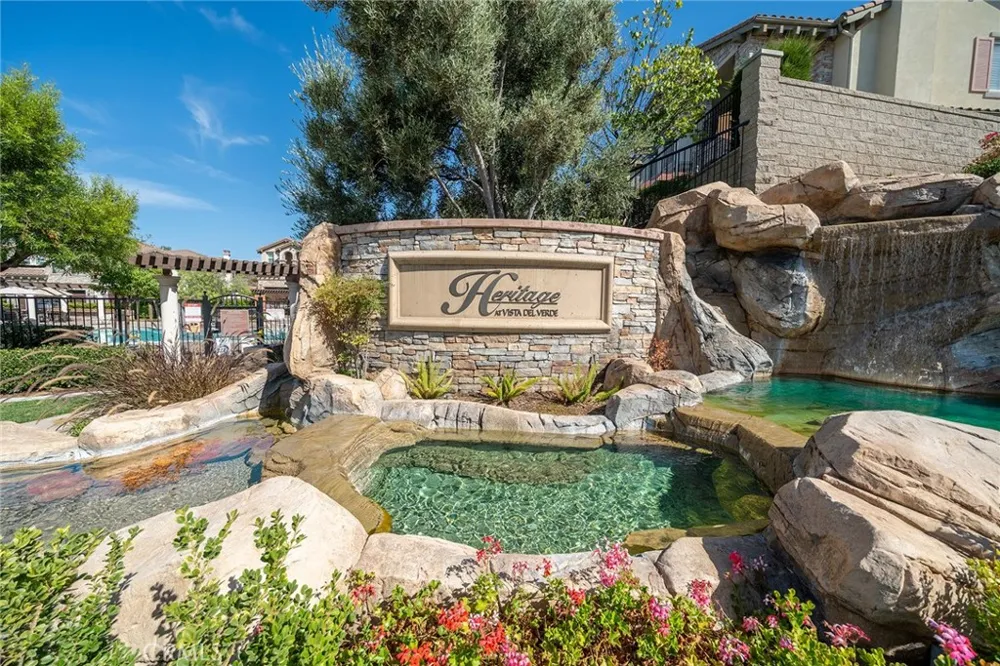 17842 Via Roma Yorba Linda, CA 92886