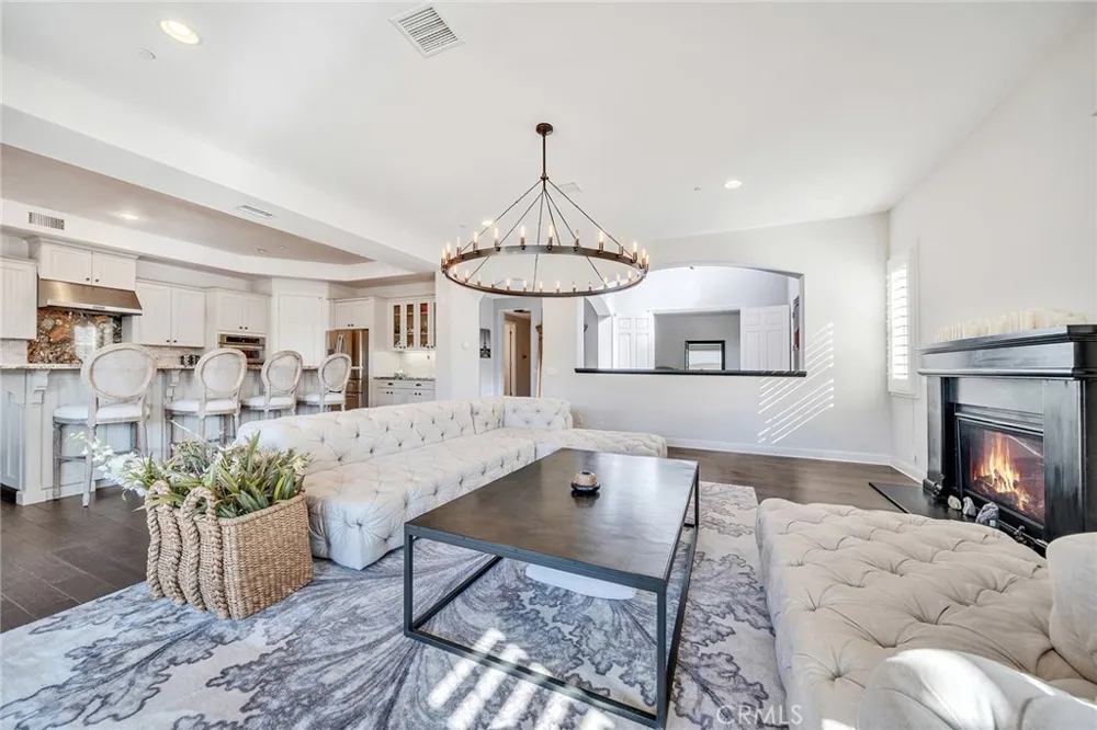 17842 Via Roma Yorba Linda, CA 92886