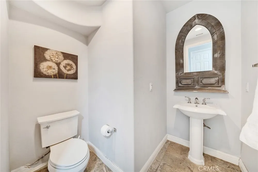 17842 Via Roma Yorba Linda, CA 92886