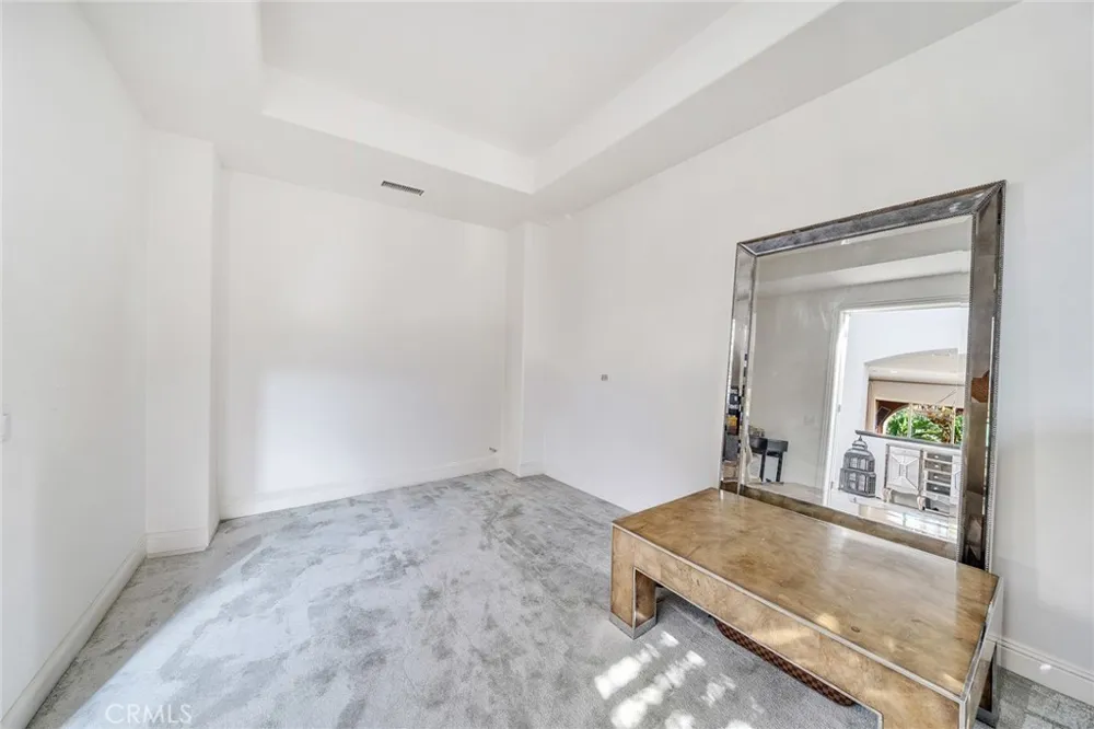 17842 Via Roma Yorba Linda, CA 92886