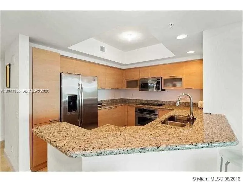 15051 Royal Oaks Ln #804 North Miami, FL 33181