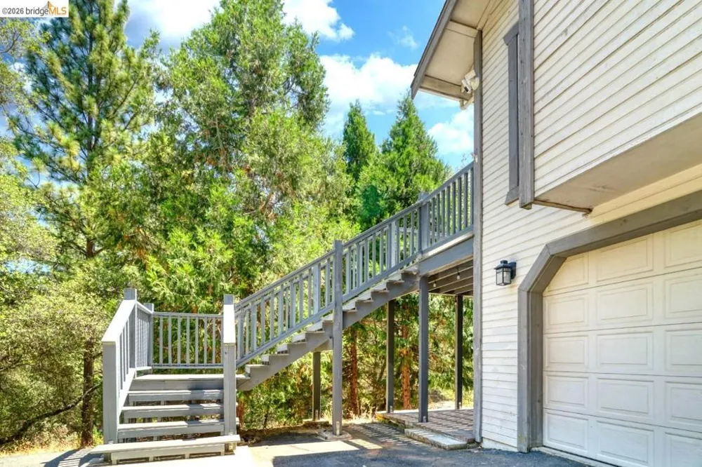 12950 DeFarrari Court Groveland, CA 95321