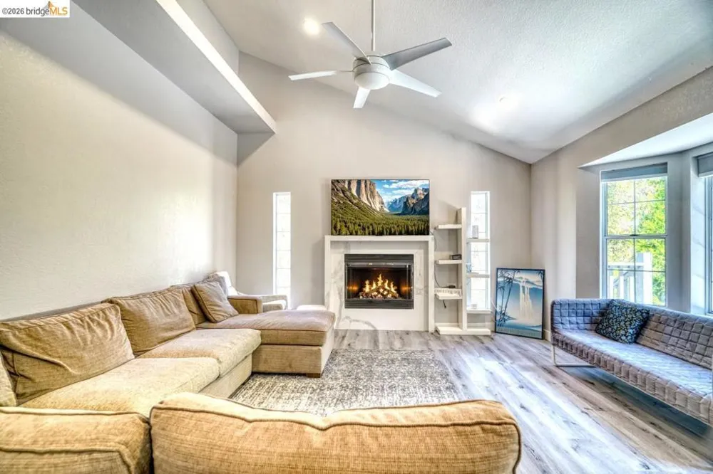 12950 DeFarrari Court Groveland, CA 95321