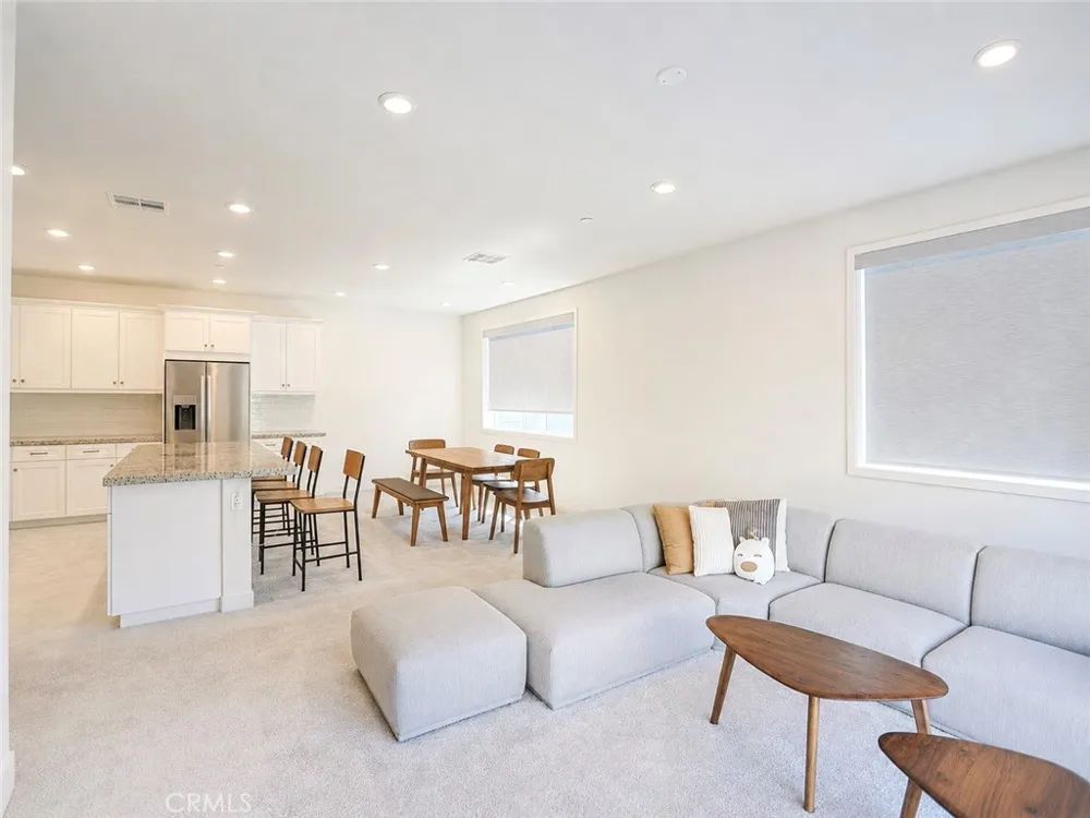 244 Siena Lake Forest, CA 92630