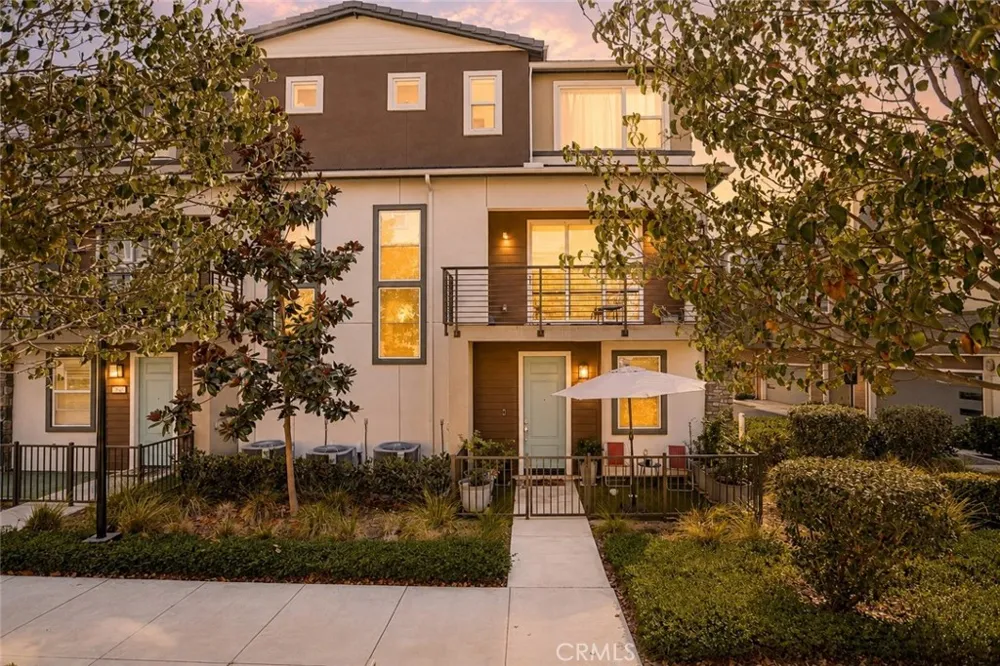 244 Siena Lake Forest, CA 92630