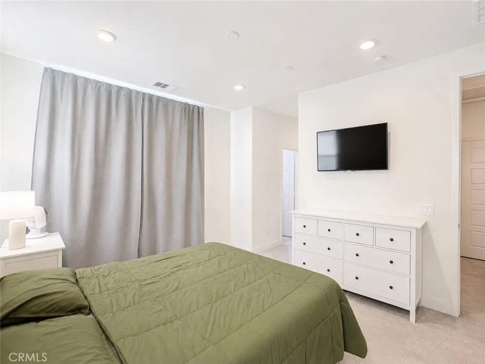 244 Siena Lake Forest, CA 92630