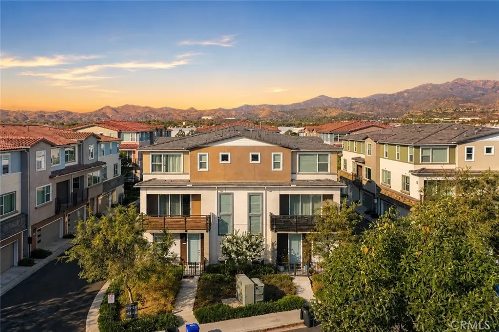 244 Siena Lake Forest, CA 92630