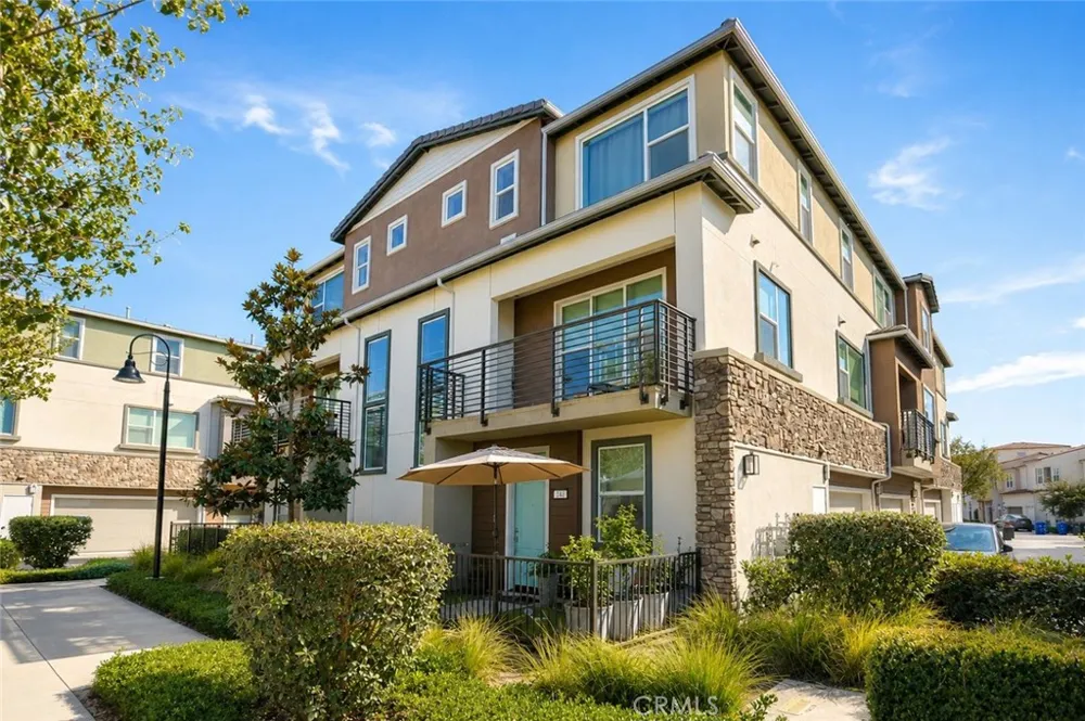 244 Siena Lake Forest, CA 92630
