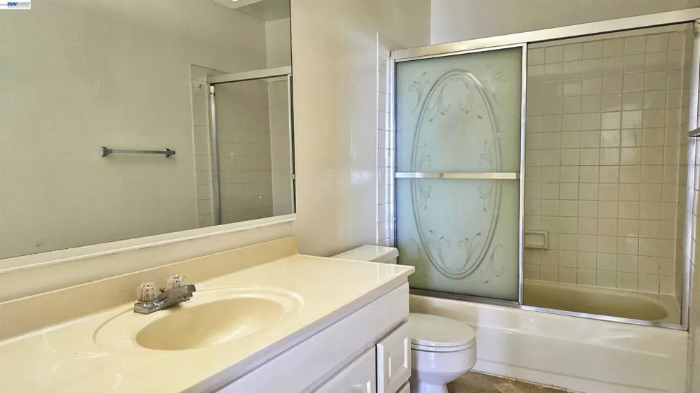 555 Pierce St #937 Albany, CA 94706