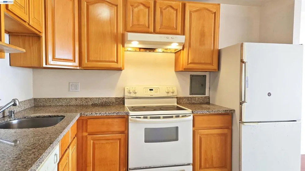 555 Pierce St #937 Albany, CA 94706