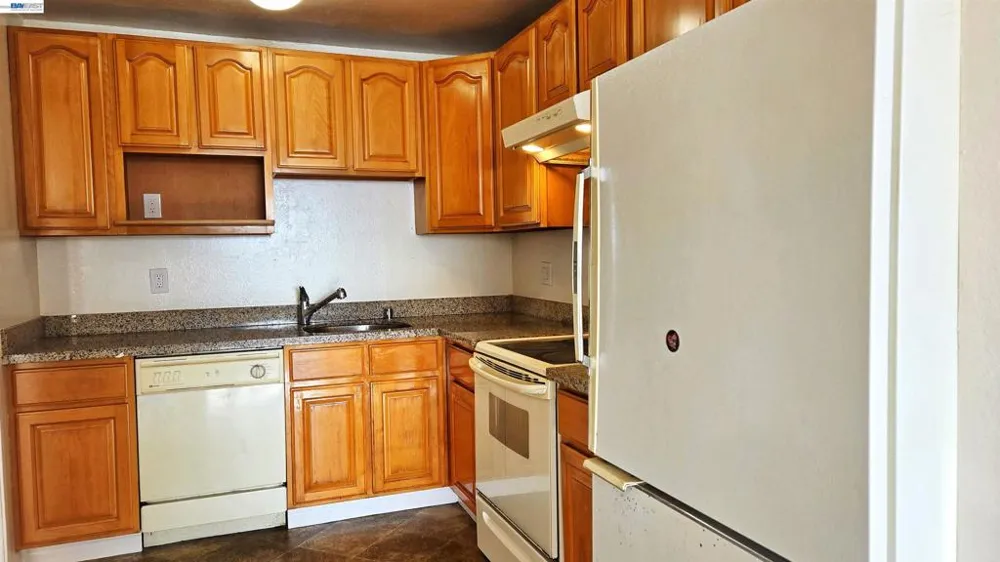 555 Pierce St #937 Albany, CA 94706