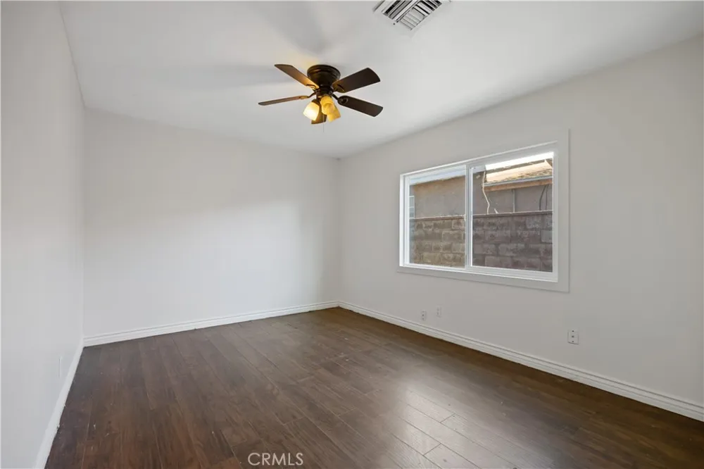 1058 E Avenue R2 Palmdale, CA 93550