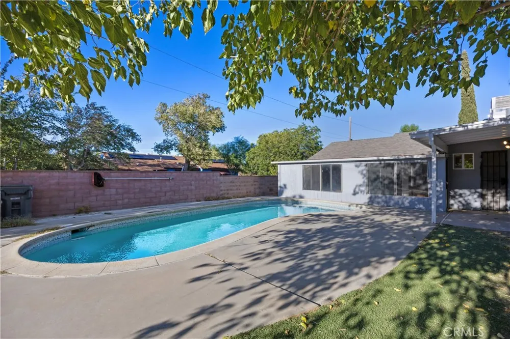 1058 E Avenue R2 Palmdale, CA 93550