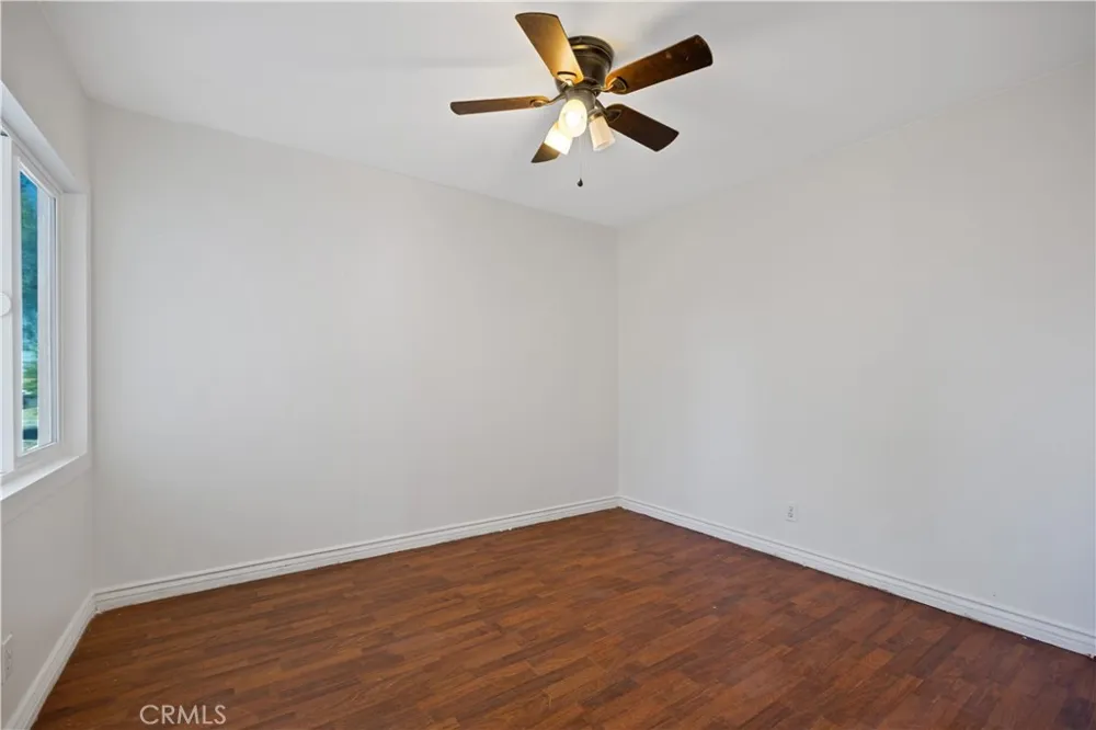 1058 E Avenue R2 Palmdale, CA 93550