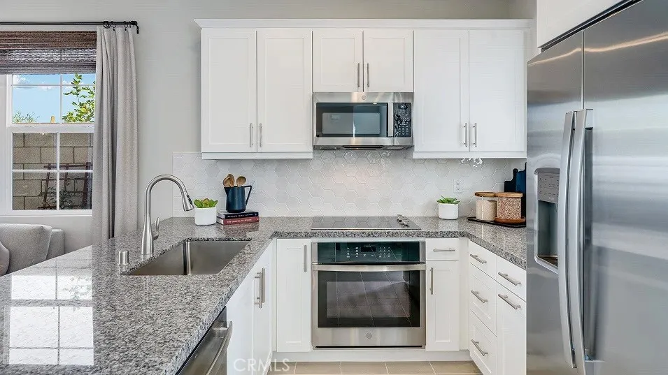 2660 E Lincoln Paseo Ontario, CA 91762