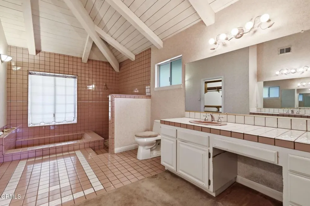 921 Shokat Drive Ojai, CA 93023