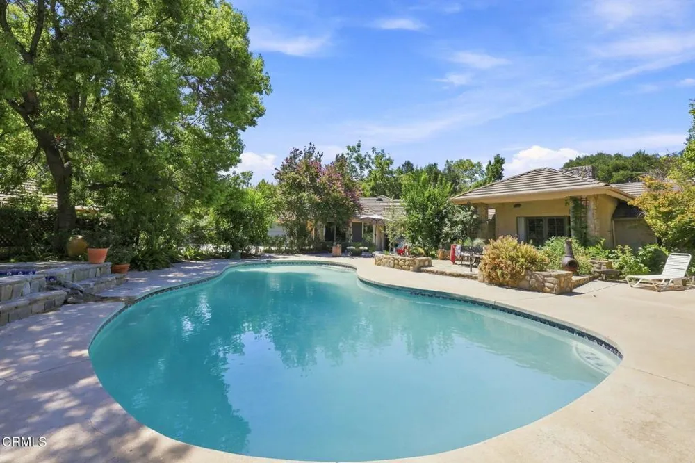 921 Shokat Drive Ojai, CA 93023
