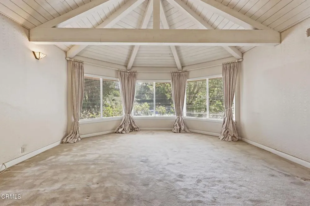 921 Shokat Drive Ojai, CA 93023