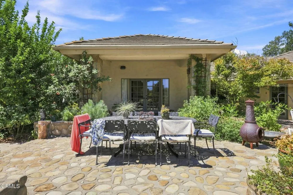 921 Shokat Drive Ojai, CA 93023