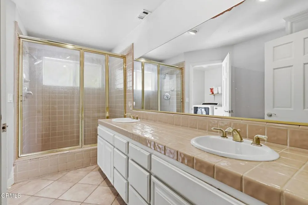 921 Shokat Drive Ojai, CA 93023