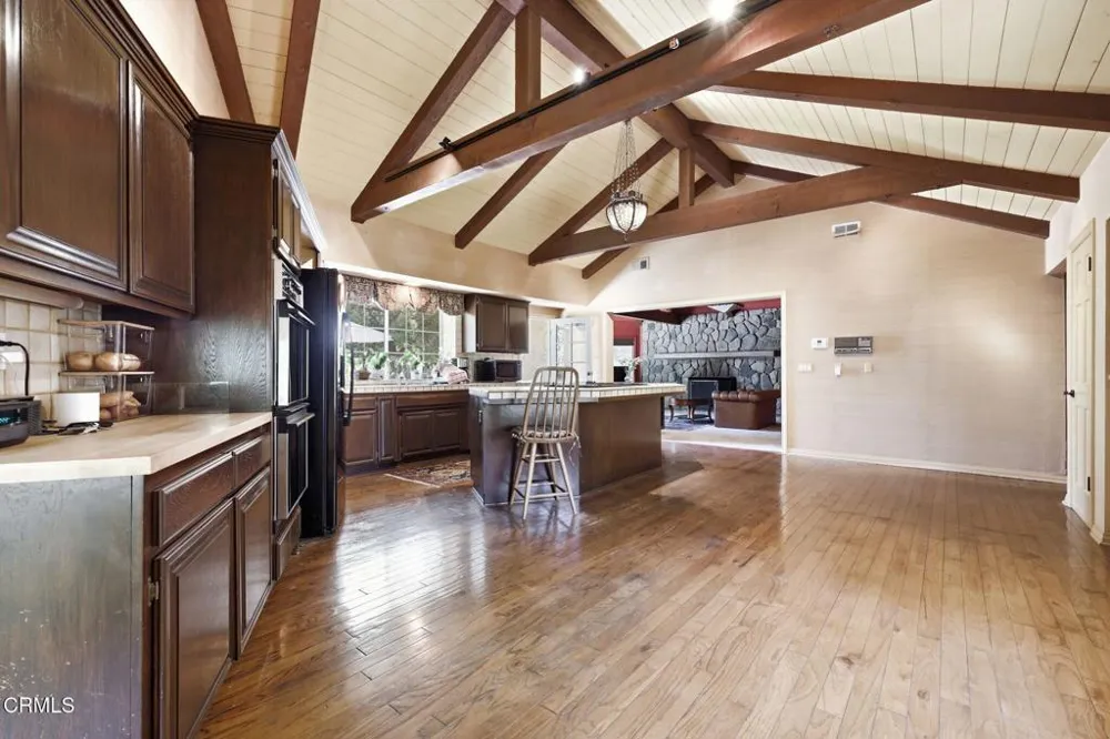 921 Shokat Drive Ojai, CA 93023