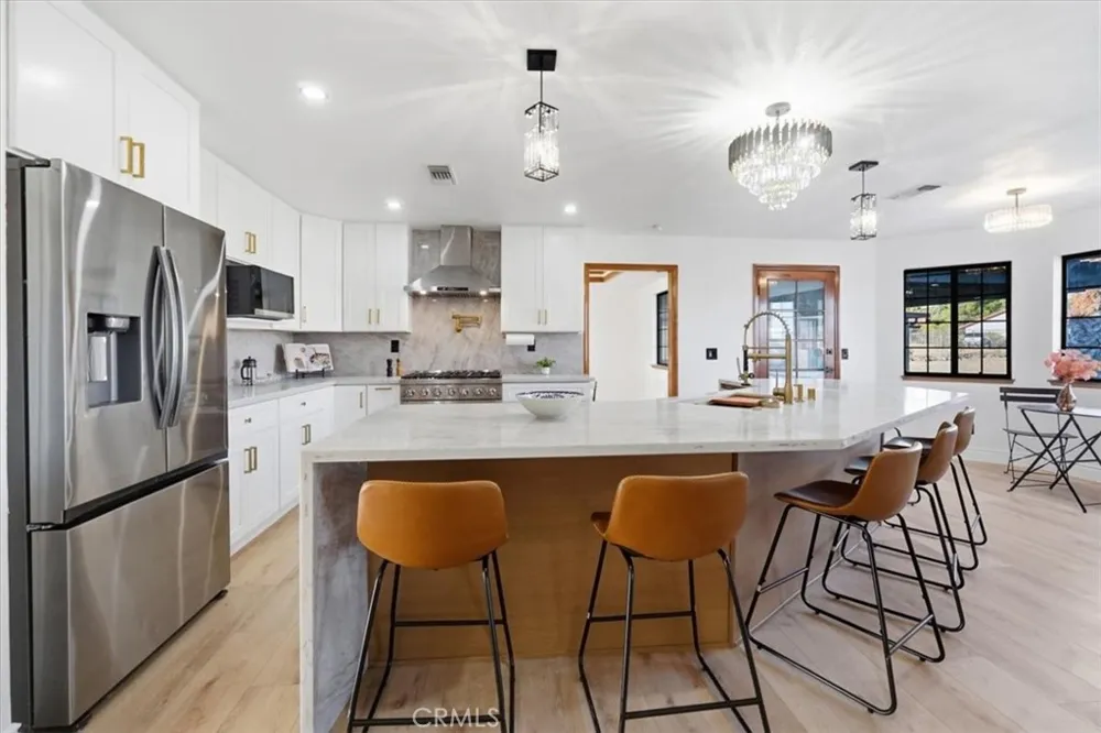 19055 Majela Apple Valley, CA 92307