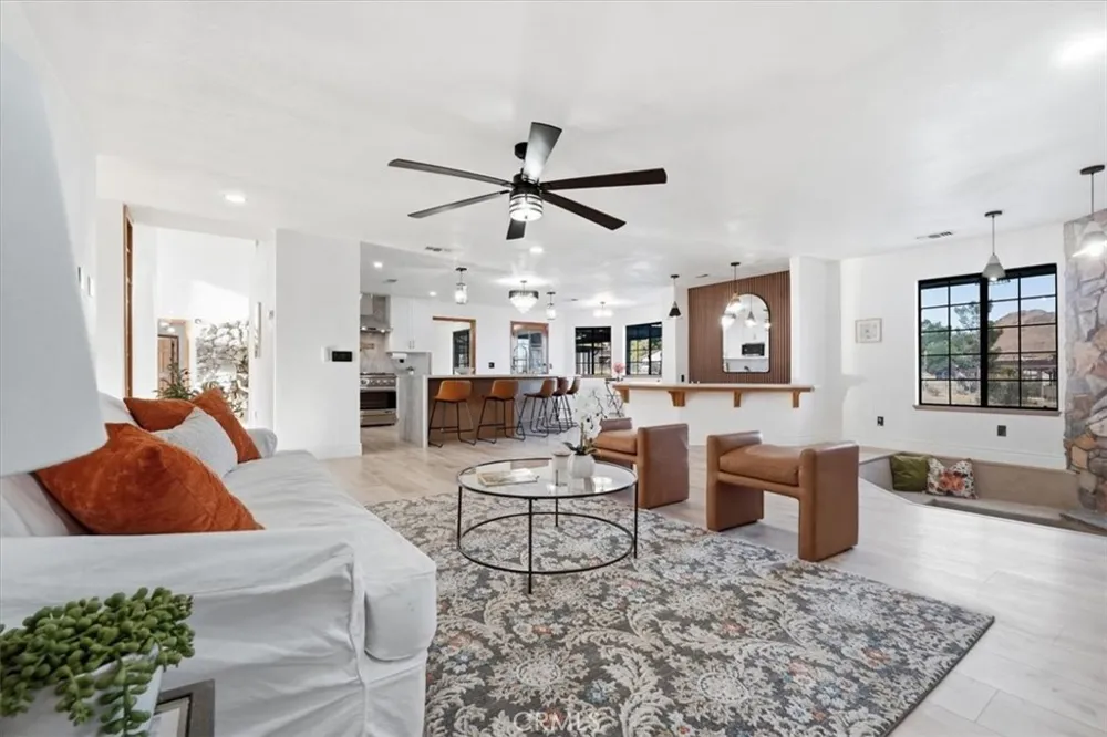 19055 Majela Apple Valley, CA 92307