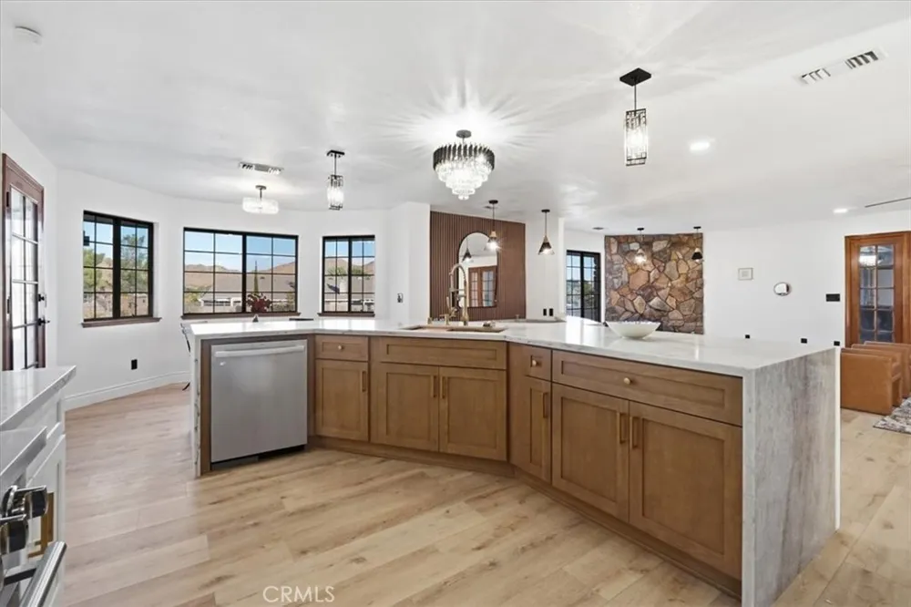 19055 Majela Apple Valley, CA 92307