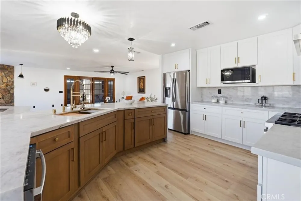 19055 Majela Apple Valley, CA 92307