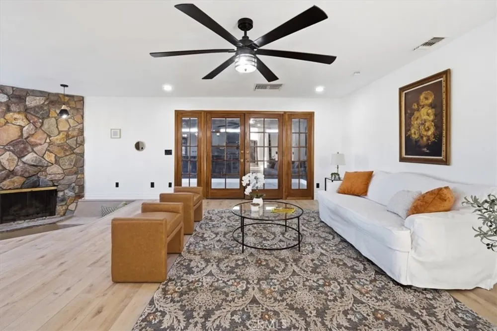 19055 Majela Apple Valley, CA 92307