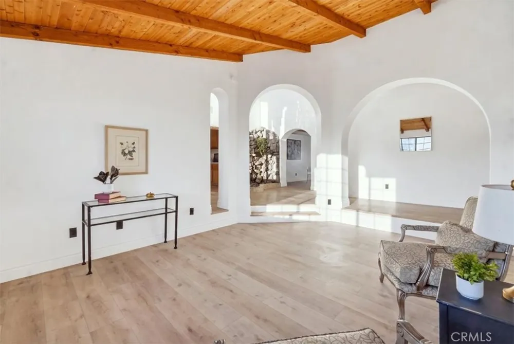 19055 Majela Apple Valley, CA 92307