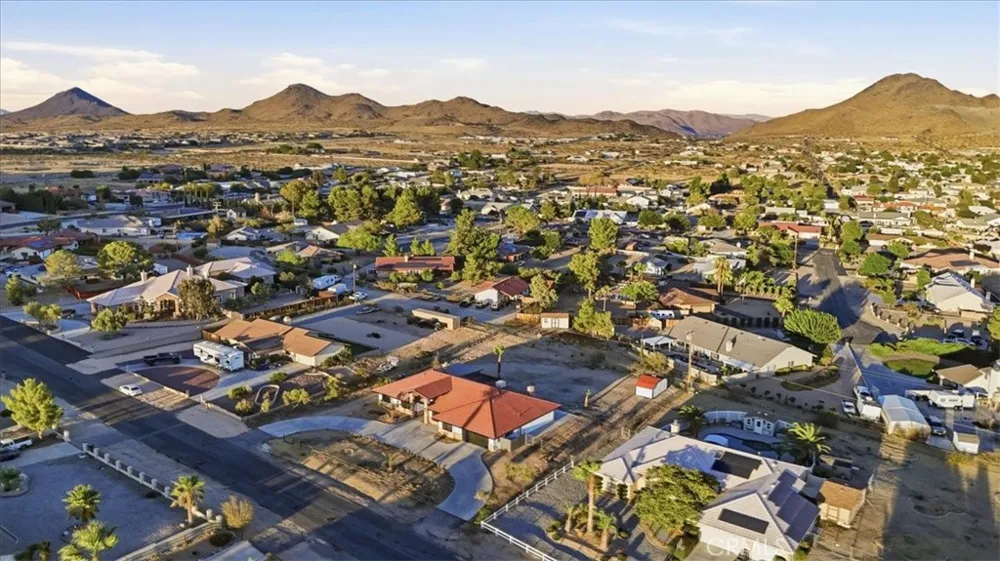 19055 Majela Apple Valley, CA 92307