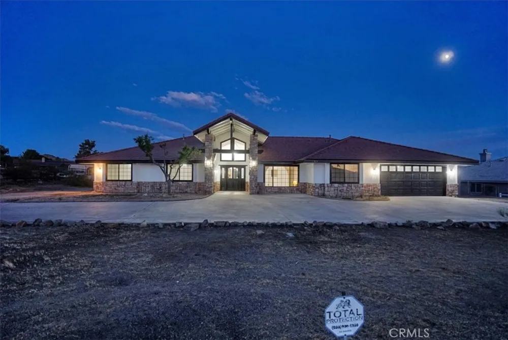 19055 Majela Apple Valley, CA 92307