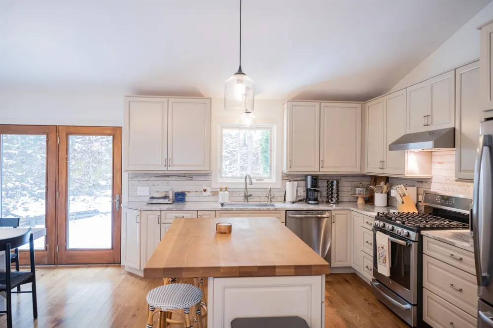 1750 S Cherry Blossom Lane Suttons Bay Township, MI 49682